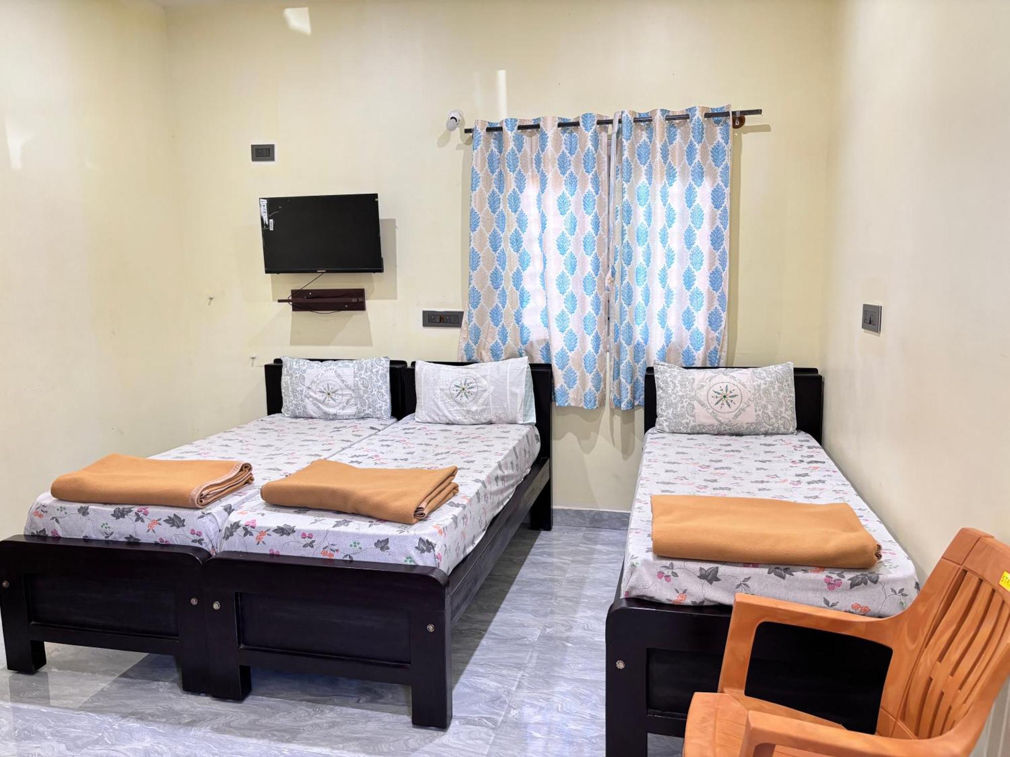 Sri Siri Lodge And Hotel Chikmagalūr エクステリア 写真