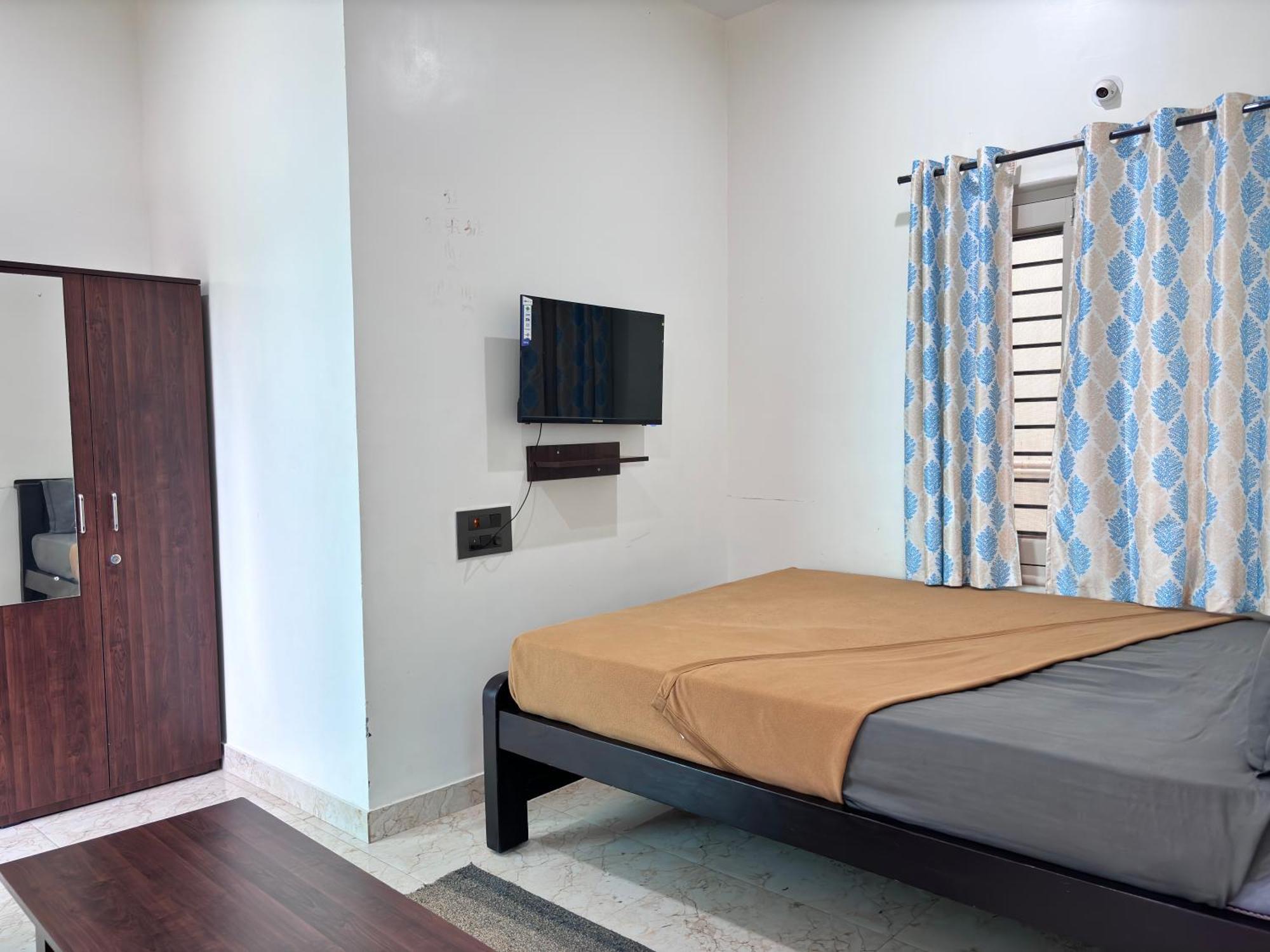 Sri Siri Lodge And Hotel Chikmagalūr エクステリア 写真