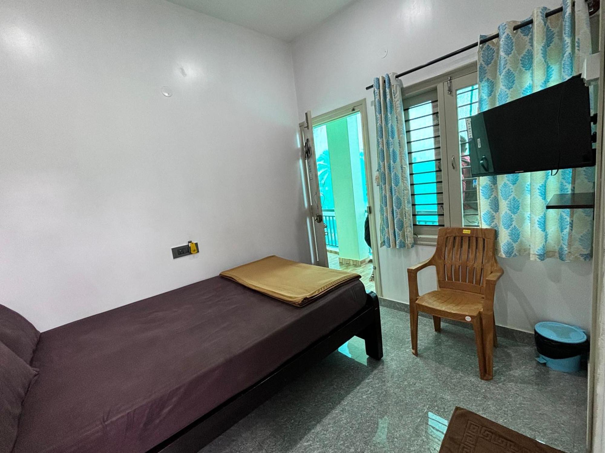 Sri Siri Lodge And Hotel Chikmagalūr エクステリア 写真