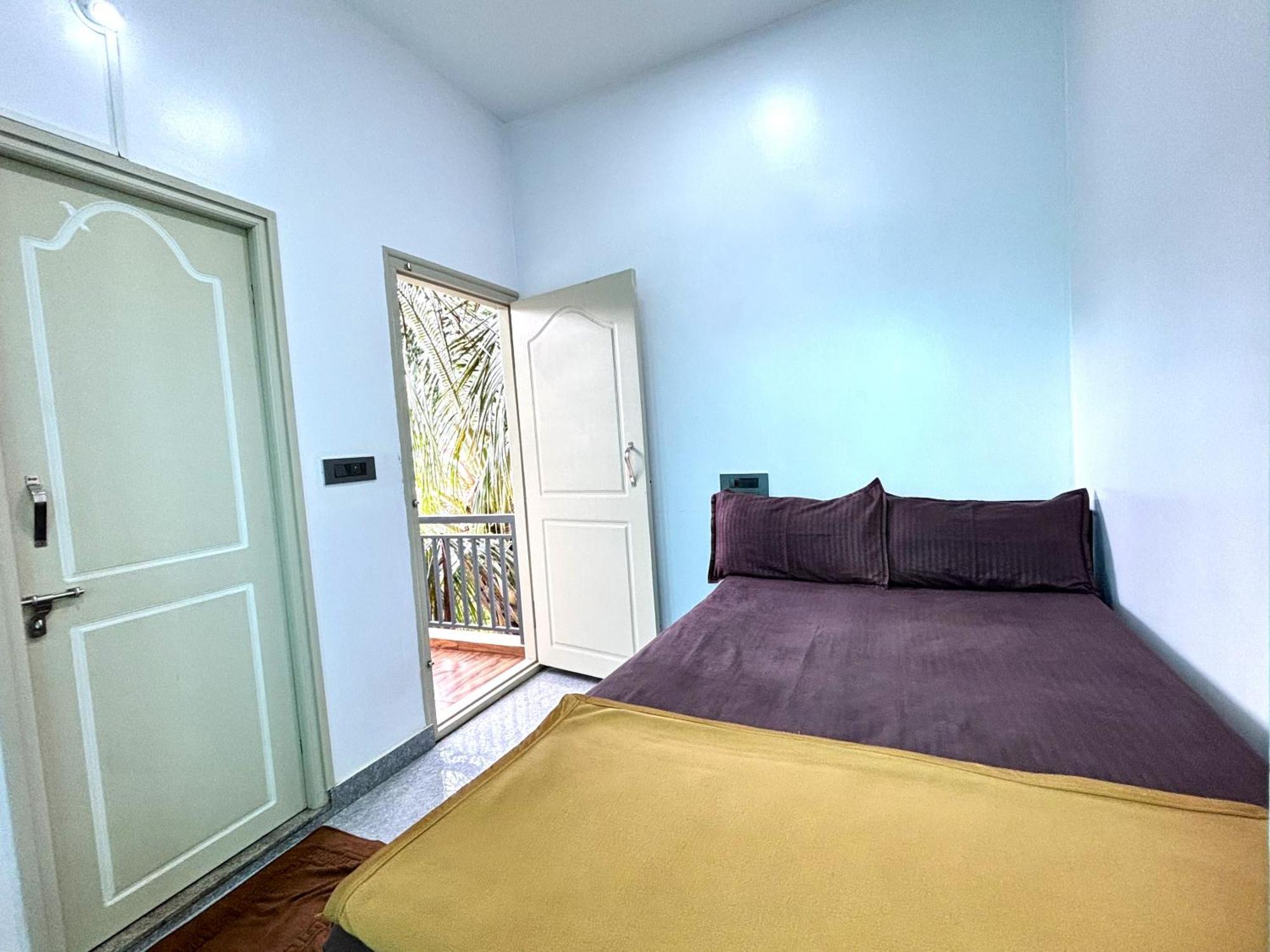 Sri Siri Lodge And Hotel Chikmagalūr エクステリア 写真
