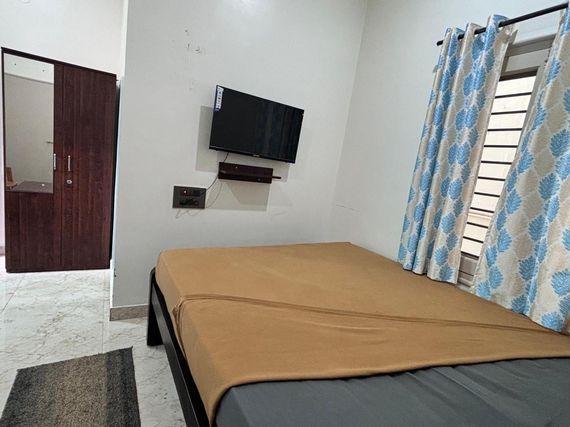 Sri Siri Lodge And Hotel Chikmagalūr エクステリア 写真