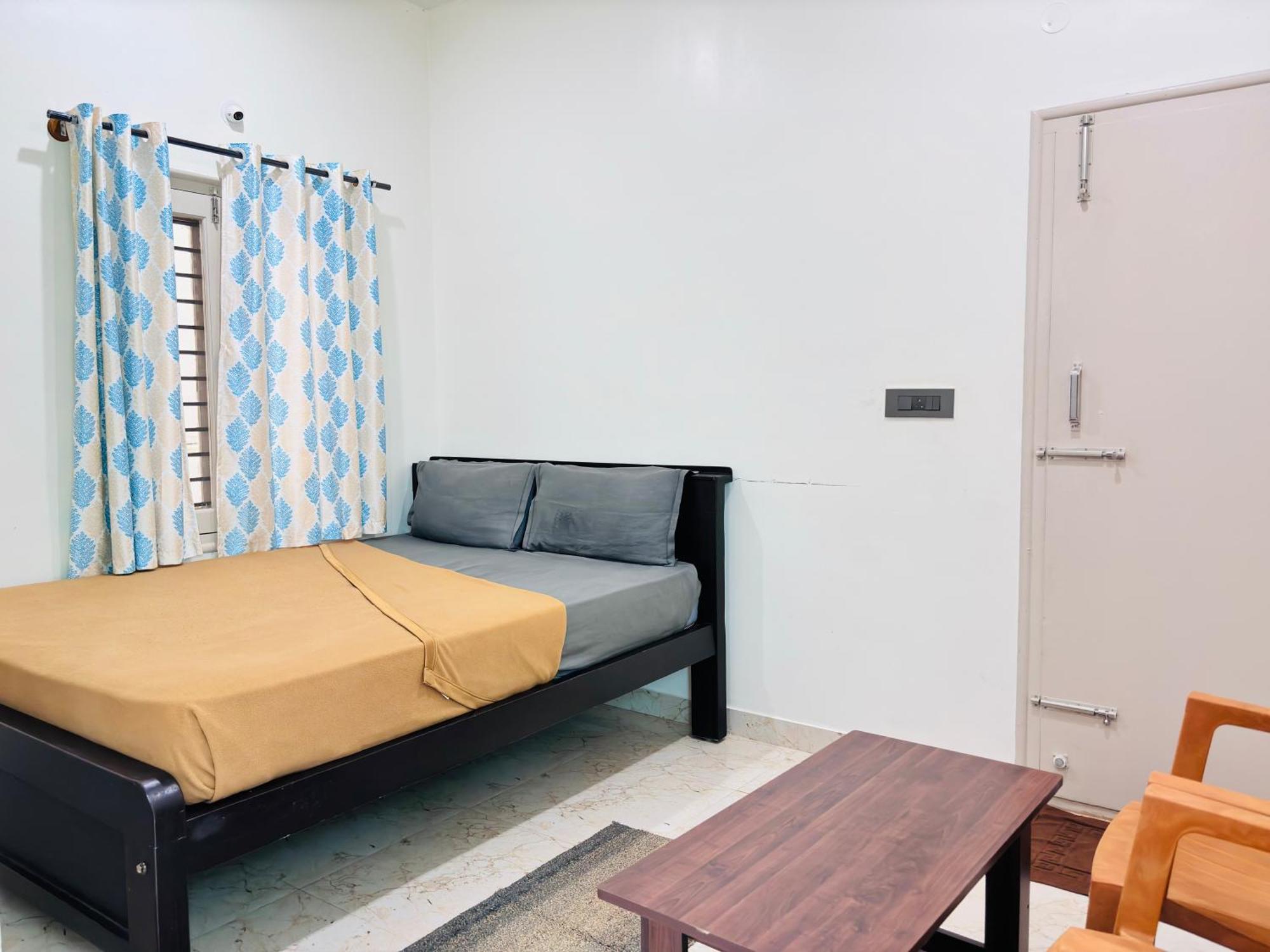 Sri Siri Lodge And Hotel Chikmagalūr エクステリア 写真
